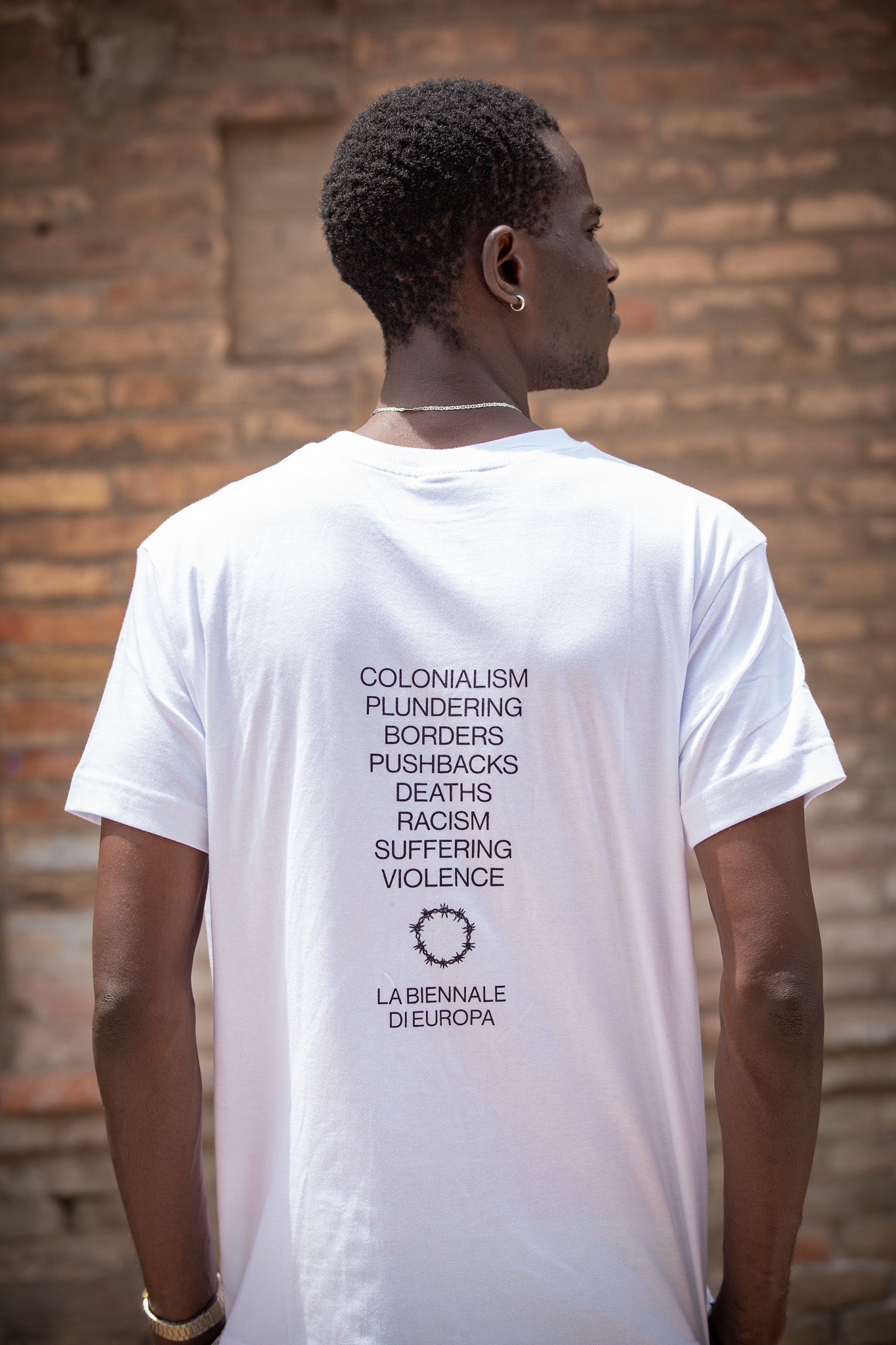 Camiseta Art of hypocrisy