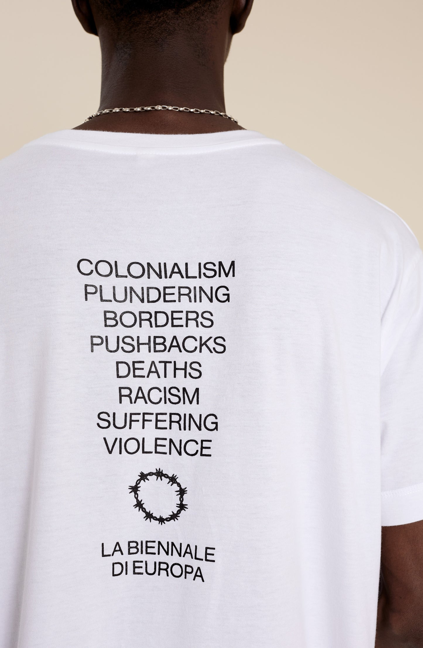 Camiseta Art of Hypocrisy