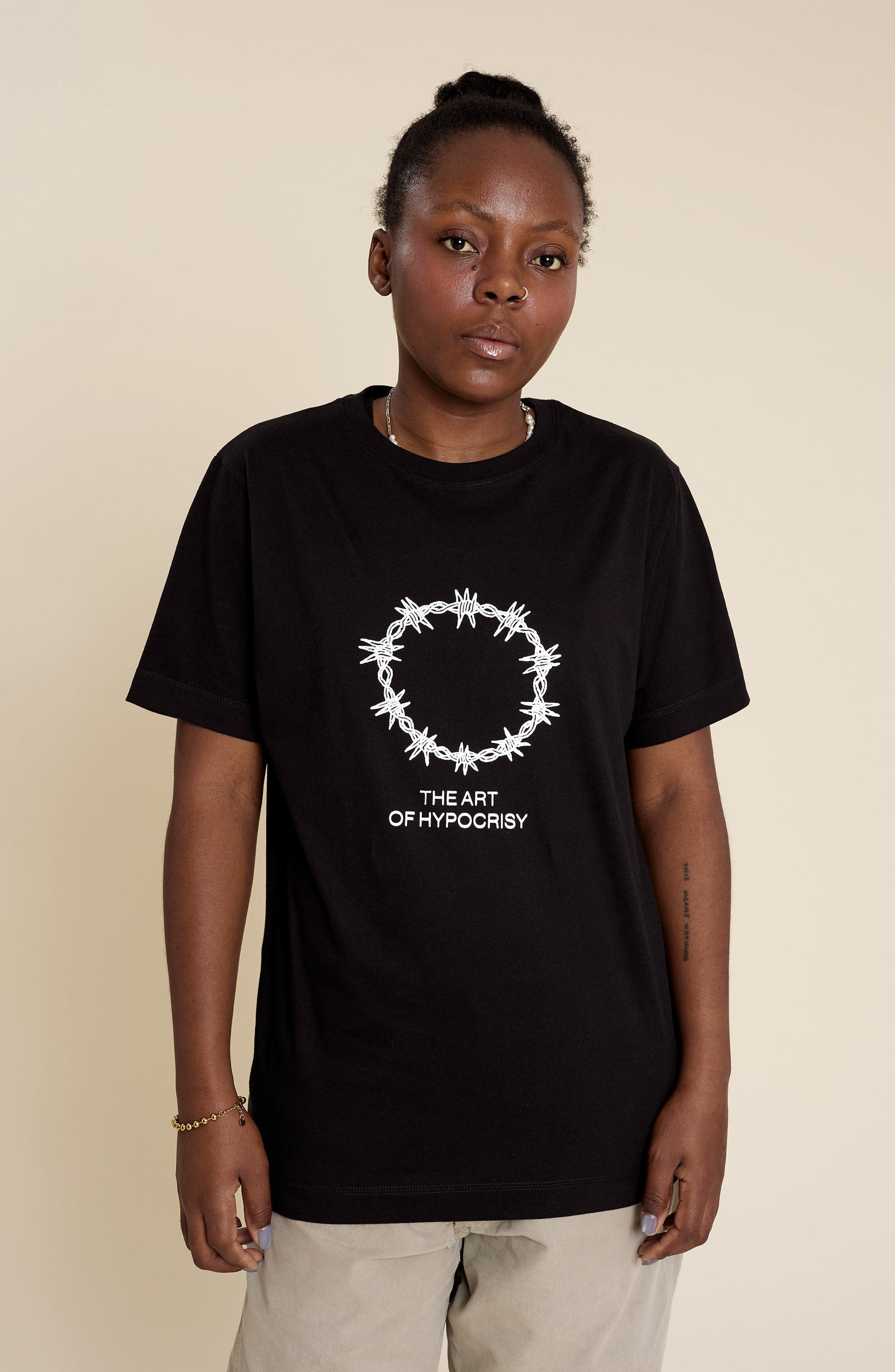 Camiseta Art of Hypocrisy