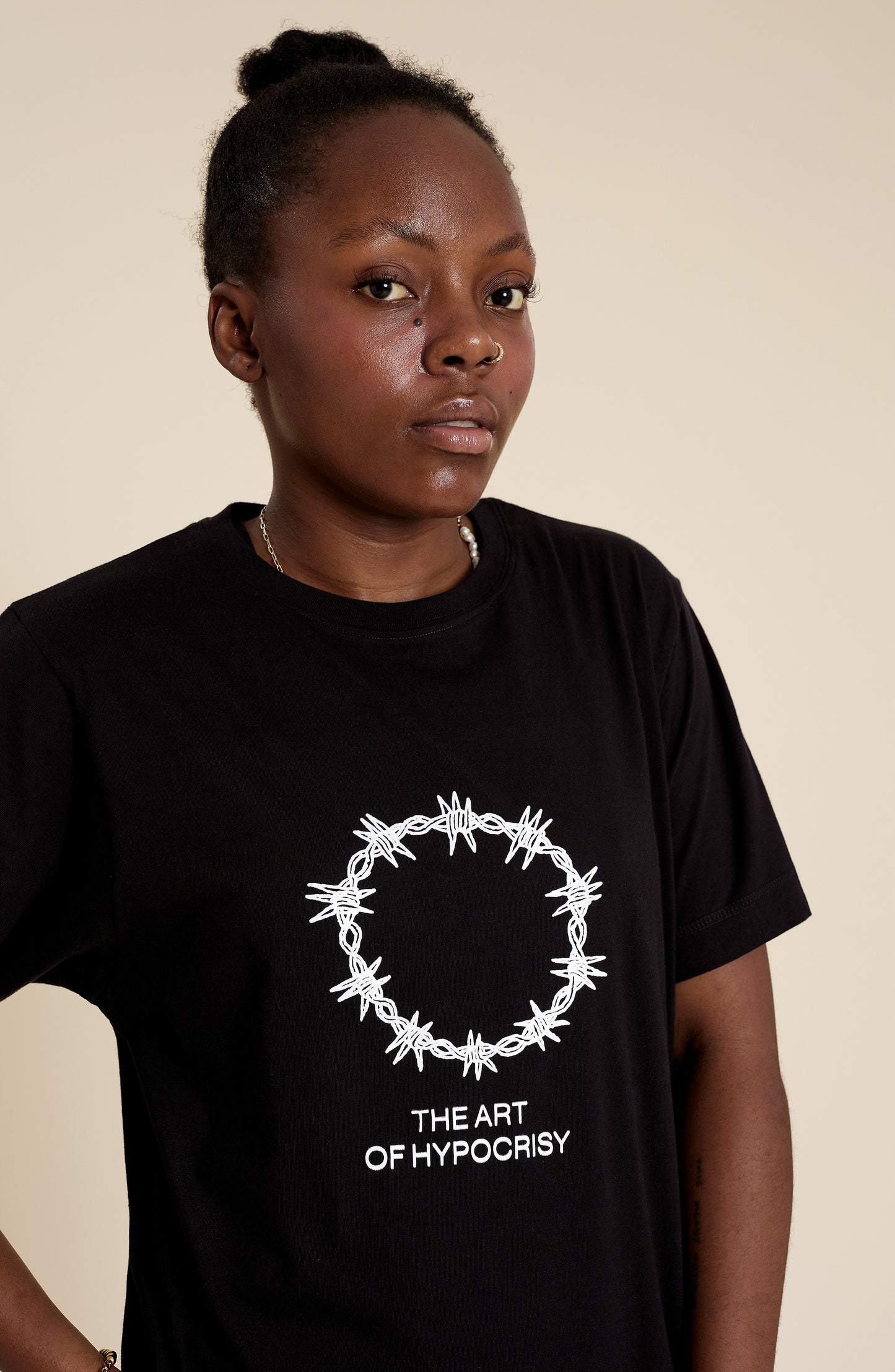 Camiseta Art of Hypocrisy