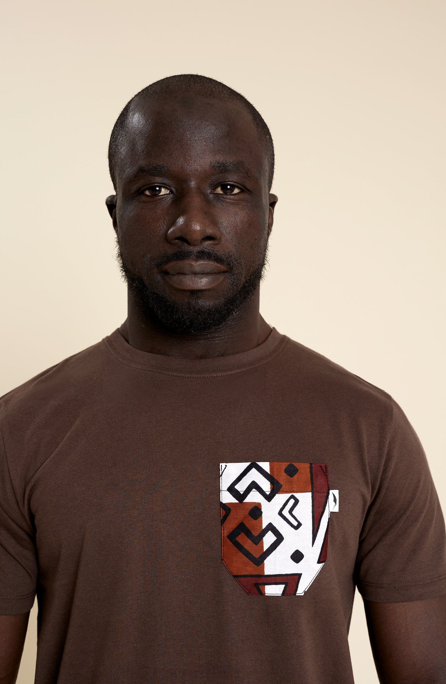 Camiseta patchwork bolsillo multicolor