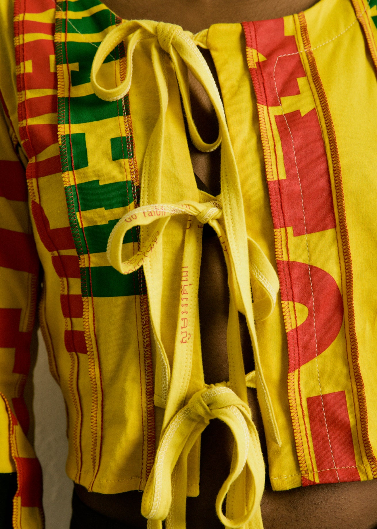 UPCYCLING LONGSLEEVE RIBBONS